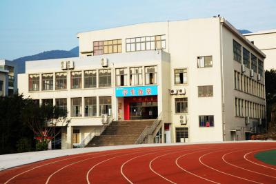 学生食堂外景